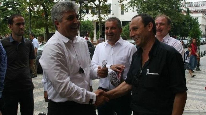 Ak Parti İl Başkanı Adnan G&uuml;nnar Cumhurbaşkanlığı Se&ccedil;imi İ&ccedil;in Trabzon'un İl&ccedil;elerini Geziyor