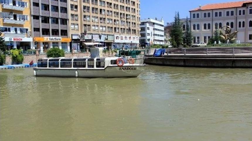 Porsuk &Ccedil;ayı Sağanak Yağış Sonrası Bulanıklaştı