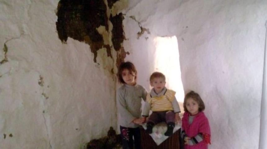 Sağır Ailesi Ev &Ccedil;ilesinin Son Bulmasını İstiyor