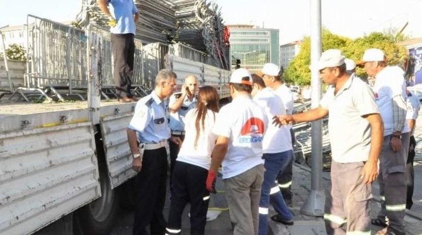 Miting Hazırlığında Kaza: 1 Yaralı