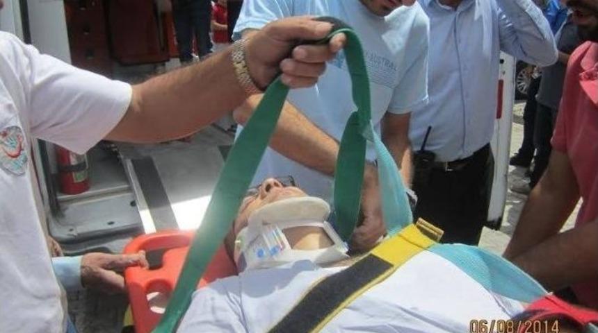 Hakkari&rsquo;de Trafik Kazası, 1 Yaralı