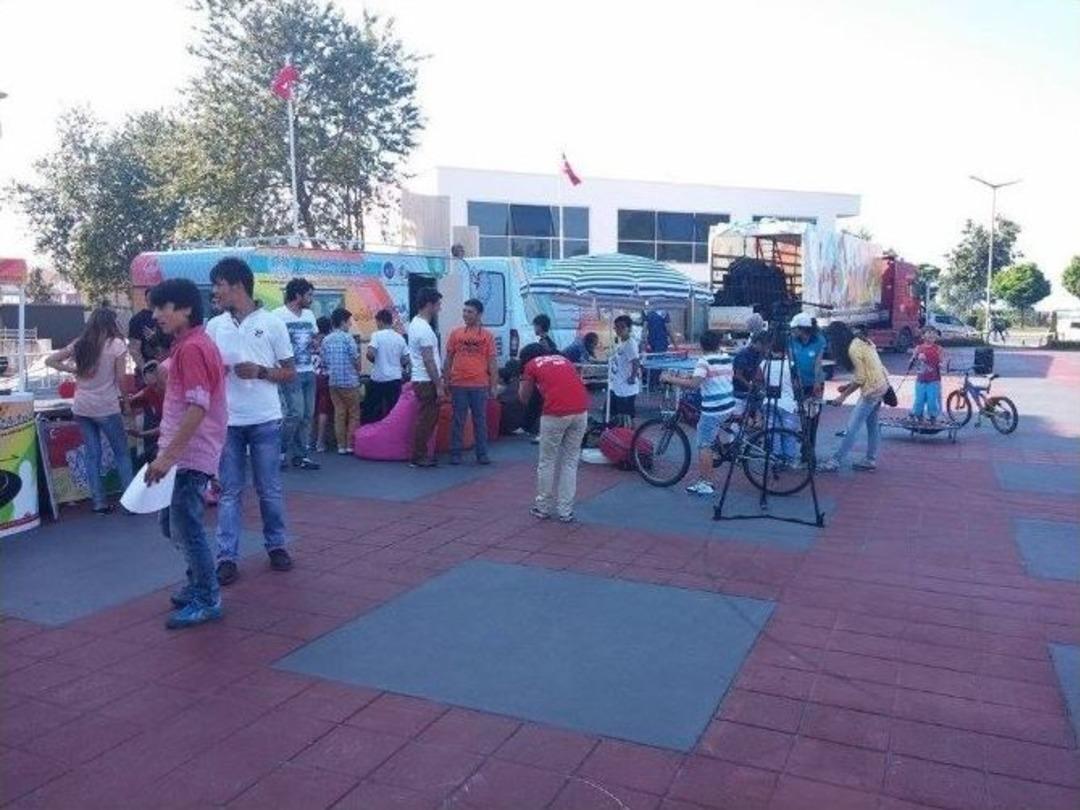 Mobil Gen&ccedil;lik Merkezi Tır'ı Fatsa&rsquo;da