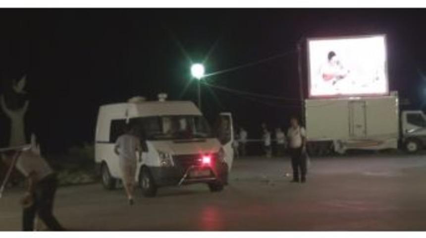 Kuşadası&rsquo;nda Bomba Paniği