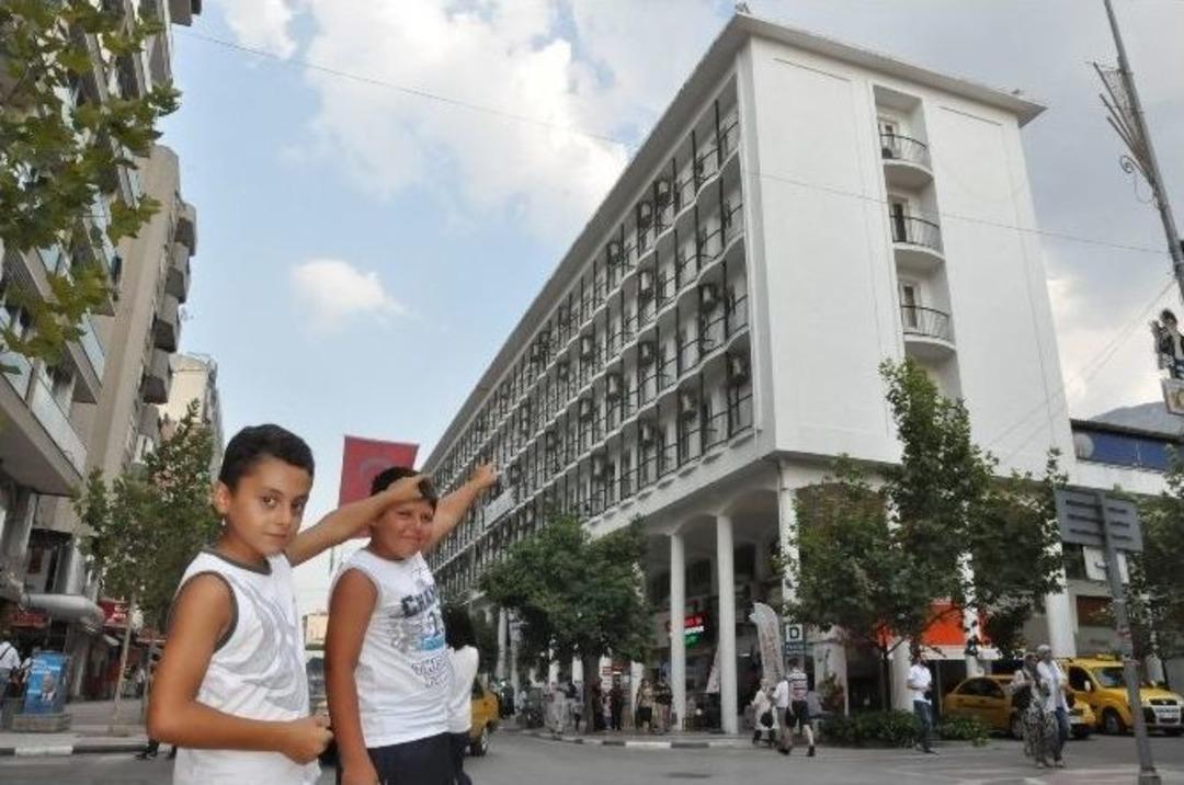 Beyazfil&rsquo;in Satışı Şehri Ayağa Kaldırdı