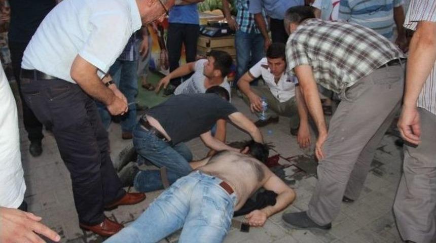 Motosiklet S&uuml;r&uuml;c&uuml;s&uuml; Yayanın &Uuml;st&uuml;ne U&ccedil;tu