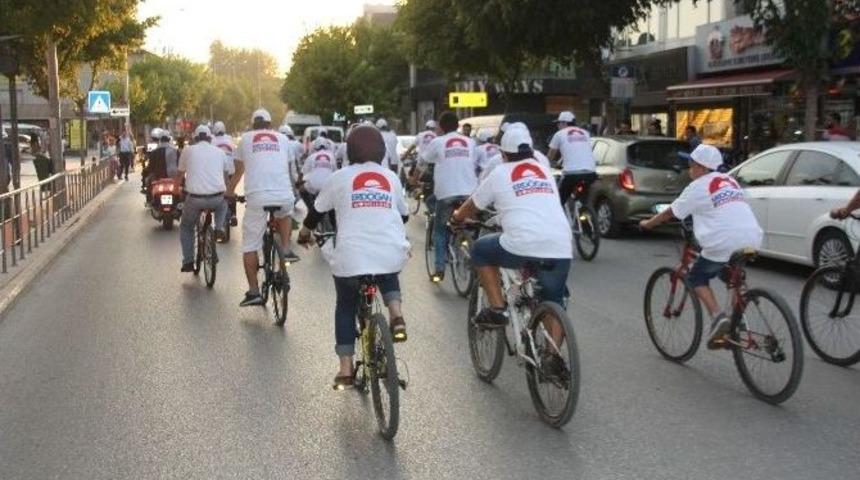 Başbakan Erdoğan'a Bisikletli Destek Turu