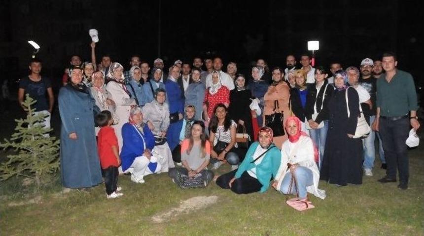 Ak Gen&ccedil;lerden 12 Dilek Feneri