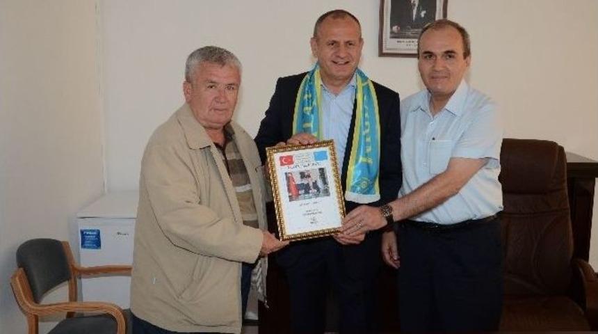 Kırım T&uuml;rklerinden Başkan Keleş'e Ziyaret