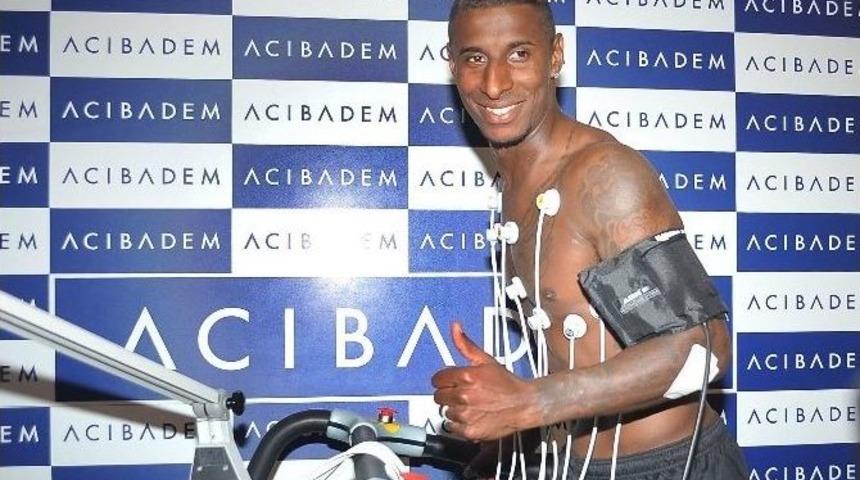 Kevin Costant Sağlık Kontrol&uuml;nden Ge&ccedil;ti