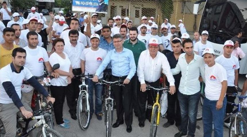 Ak Parti Adana İl Gen&ccedil;lik Kollarından Erdoğan&rsquo;a Bisikletli Destek