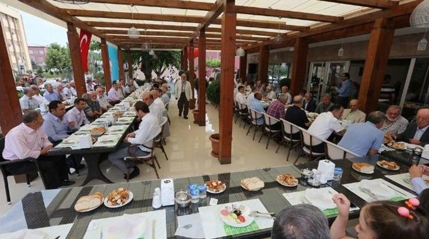 Başkan To&ccedil;oğlu Se&ccedil;im &Ouml;ncesi Temaslarını Hızlandırdı