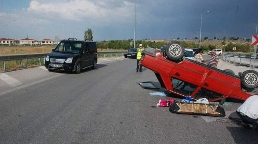 Afyonkarahisar&rsquo;da Trafik Kazası: 3 Yaralı