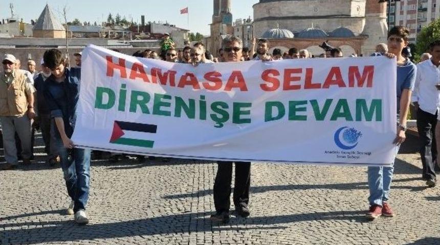 Gazze&rsquo;de &Ouml;lenler İ&ccedil;in Gıyabi Cenaze Namazı