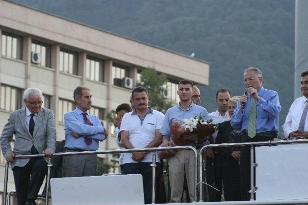 İhsanoğlu, 'ertuğrul'ları Karıştırdı