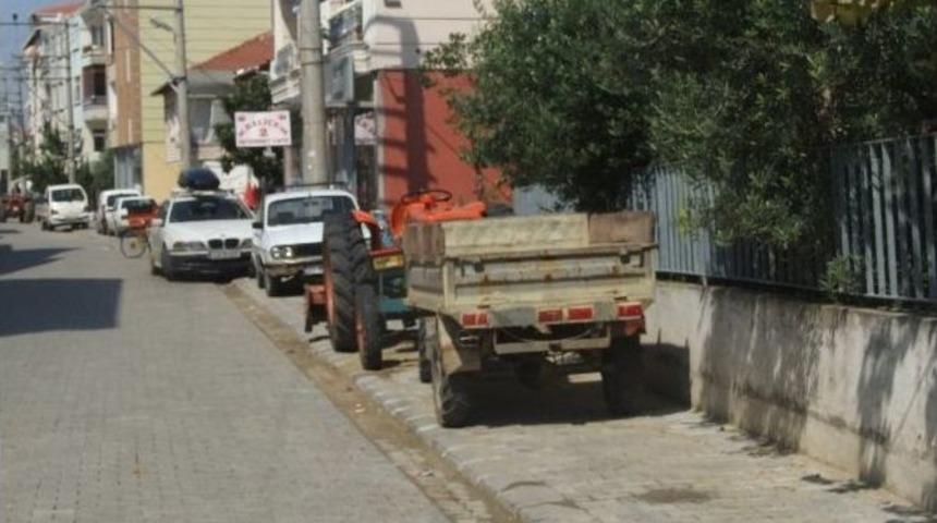 Şark&ouml;y Kaldırımları İşgal Altında