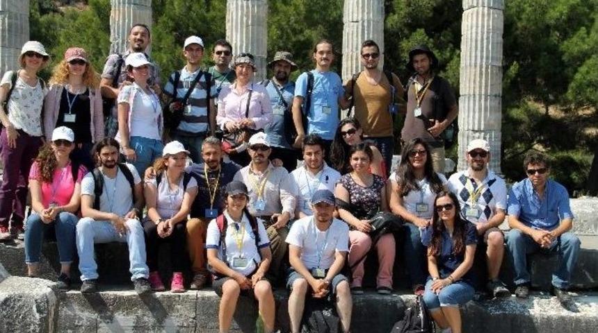 Ad&uuml;&rsquo;de &lsquo;uygarlıklar Vadisinde Ekoloji Temelli Doğa Eğitimi&rsquo; Verildi