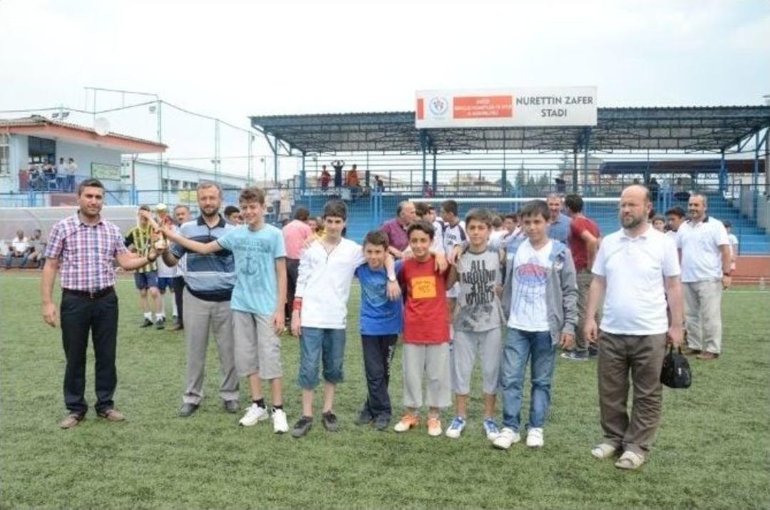 Camiler Arası Futbol Turnuvası Şampiyonları Belli Oldu