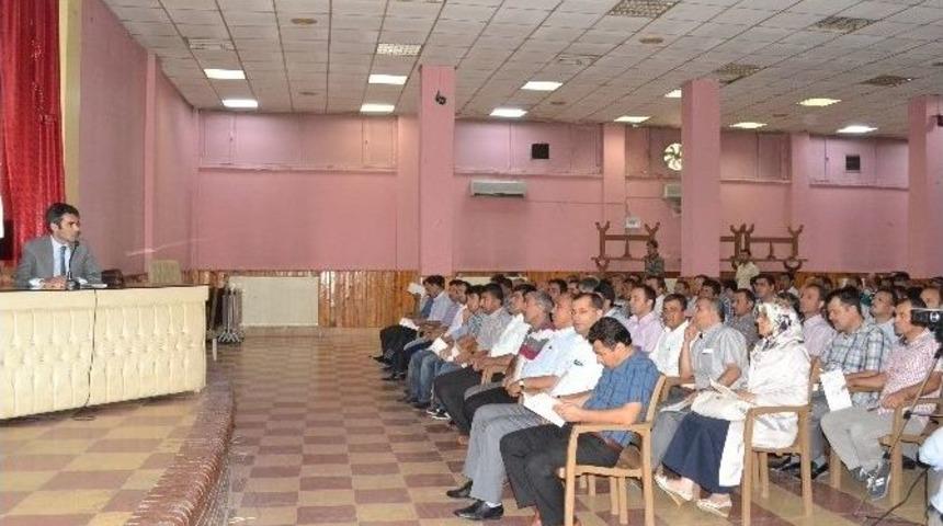 Sandık Görevlilerine Seminer Verildi