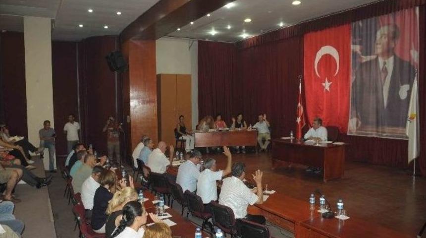 Kuşadası Belediyesi&rsquo;nde Şirket Tartışması