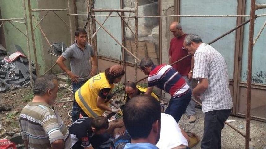 5. Kattan D&uuml;şen İş&ccedil;i Ağır Yaralandı