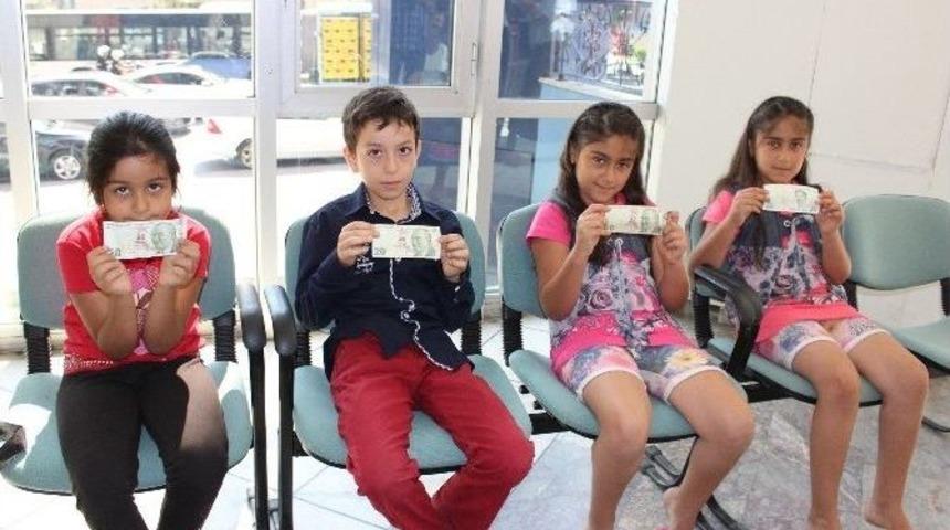 &Ccedil;ocuklardan Cumhurbaşkanı Adayı İhsanoğlu&rsquo;na Destek