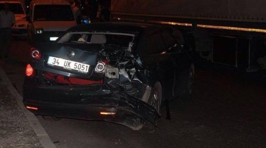 Aşkale&rsquo;de Trafik Kazası: 3 Yaralı