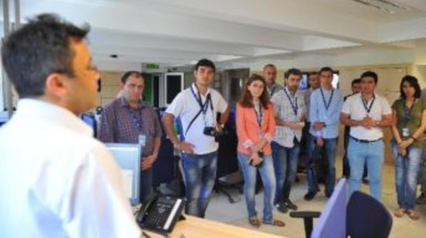 Azerbaycanlı Gazetecilere Yayıncılık Ve Masa&uuml;st&uuml; Yayıncılık Eğitimi Verildi