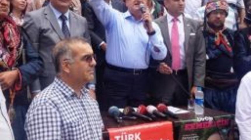 Oktay Vural&rsquo;dan Cumhurbaşkanı Tarifi