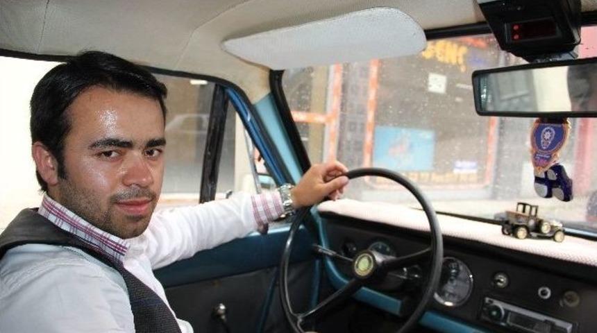 Bolu&rsquo;da Bir Vatandaş 1968 Model Klasik Aracını Tayyip Erdoğan İ&ccedil;in S&uuml;sledi