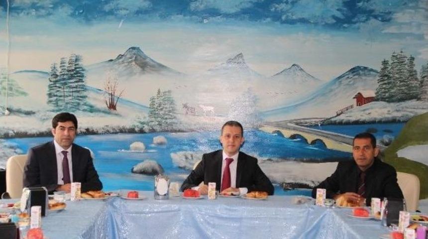 İl Sağlık M&uuml;d&uuml;r&uuml; Basın Mensupları İle Kahvaltıda Buluştu
