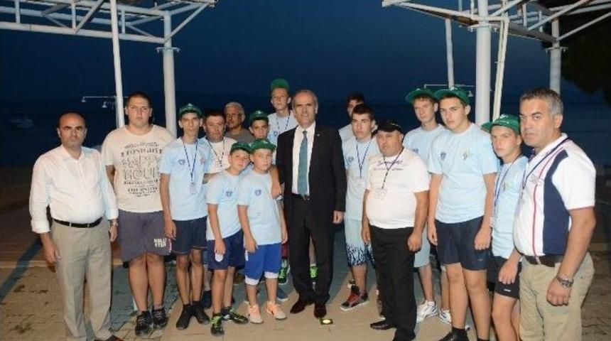 Varnalı Gen&ccedil;ler Kent G&ouml;n&uuml;ll&uuml;leri Gen&ccedil;lik Kampı&rsquo;nda