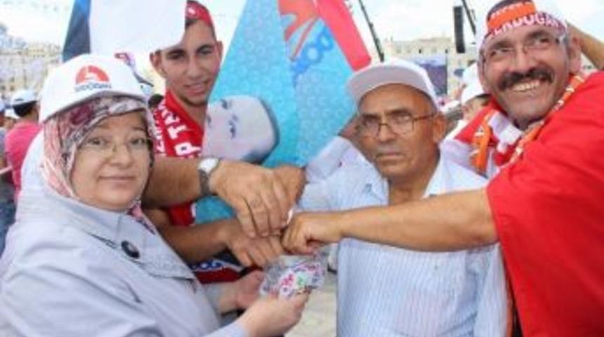 Başbakanın Cumhurbaşkanı Olması İ&ccedil;in Okunmuş Şeker Dağıttı