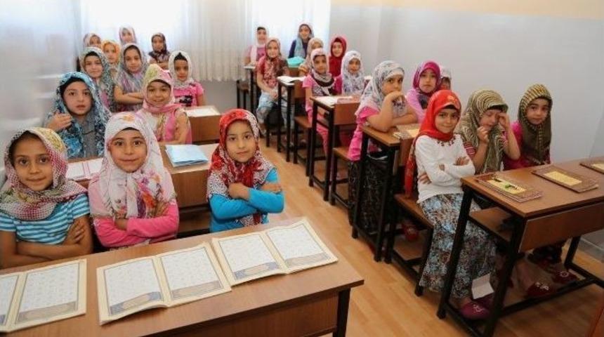 Şehitkamil Sosyal Tesislerinde Kur'an Eğitimi Devam Ediyor