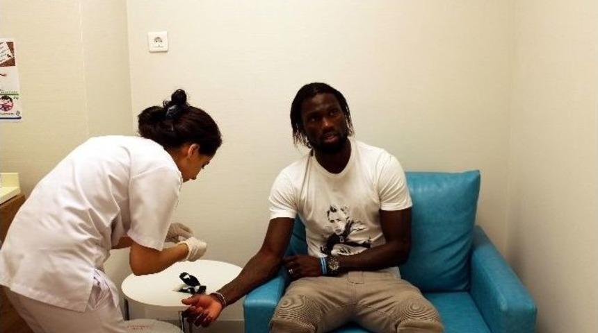 Bursaspor, Dıakhate İle Ön Protokol İmzaladı