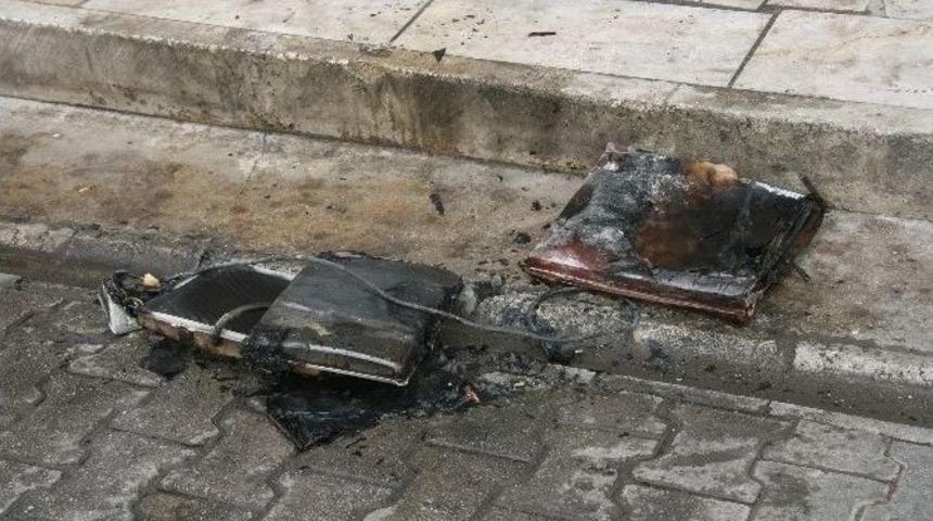 Alev Alan Tost Makinası Doğalgazlı Dairede Az Kalsın Faciaya Neden Oluyordu