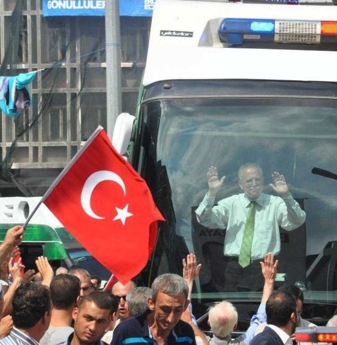 İhsanoğlu, Işid'in Adını Yanlış Telaffuz Etti
