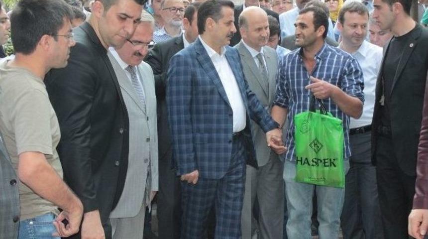 "üçü Bir Arada Fotoğraf Bile Çektiremiyorlar"