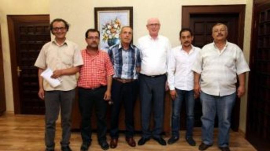 B&uuml;y&uuml;kdere Esnafından Başkan Kurt&rsquo;a Ziyaret