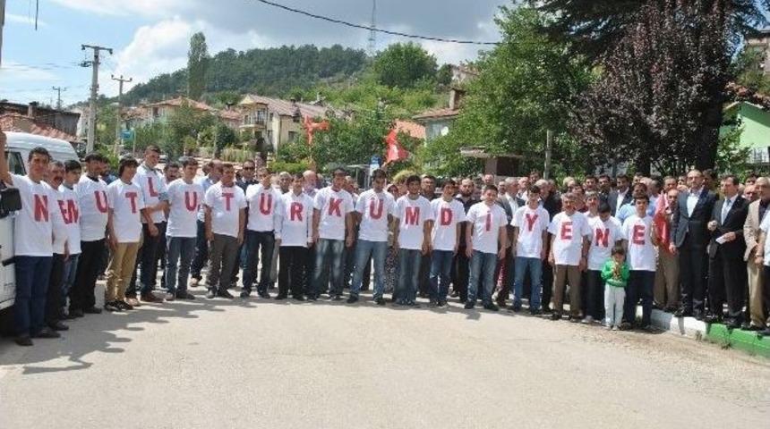 Mhp&rsquo;den &lsquo;ne Mutlu T&uuml;rk'&uuml;m Diyene&rsquo; Eylemi