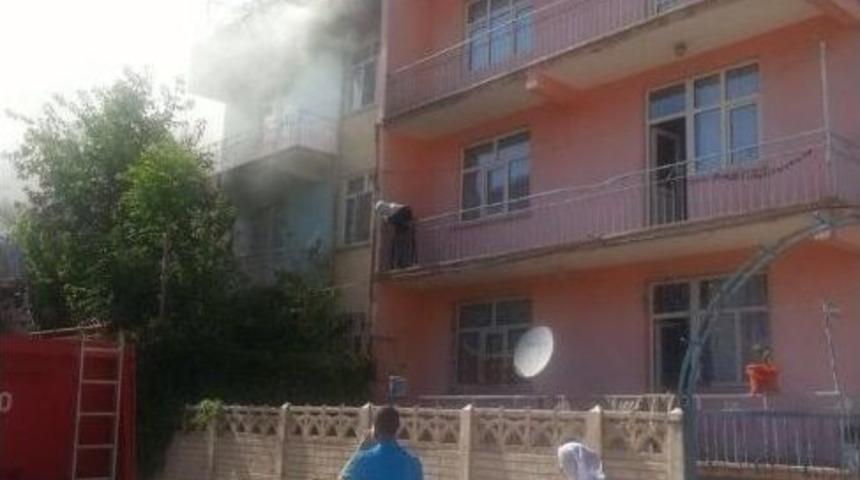 Elazığ&rsquo;da Korkutan Yangın