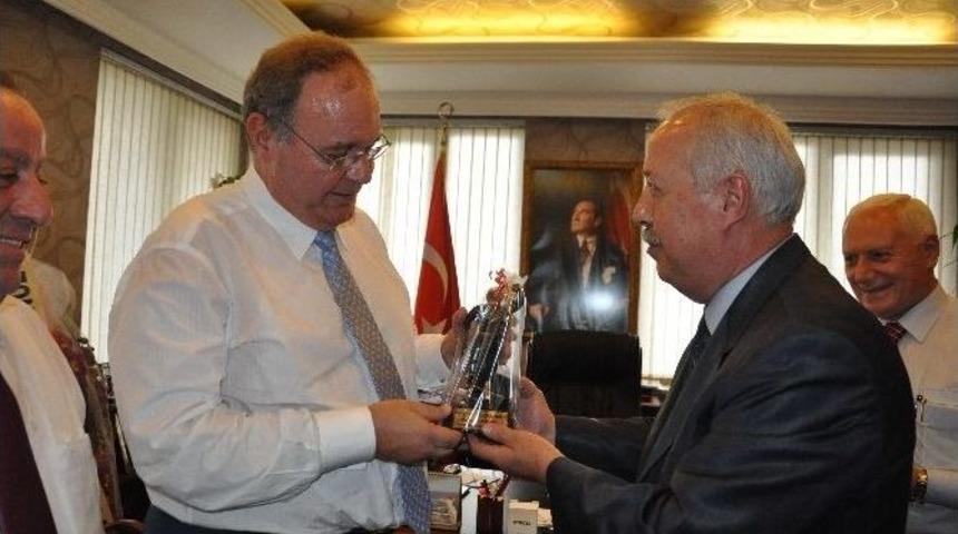 &Ouml;ztrak&rsquo;tan Zonguldak Belediyesi&rsquo;ne Ziyaret