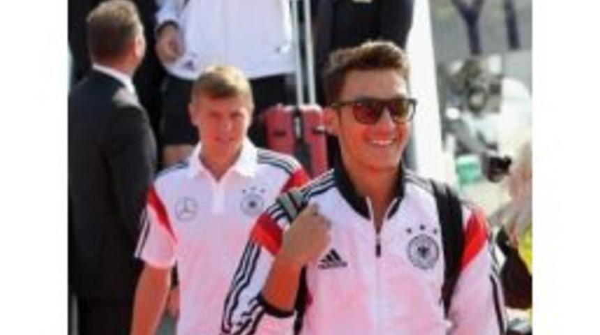 Mesut &Ouml;zil'in T&uuml;rkiye Sevinci