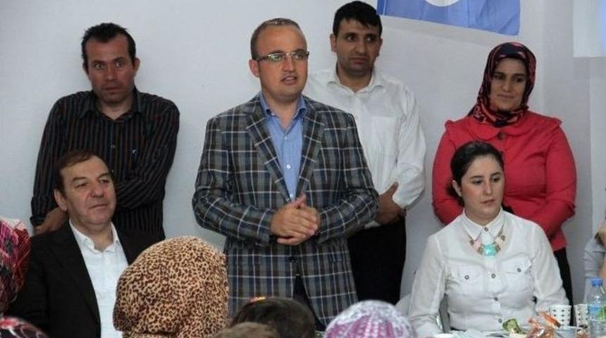 Vekil Turan Ve Başkan Kadıoğlu Mahalle Halkı İle Bir Araya Geldi