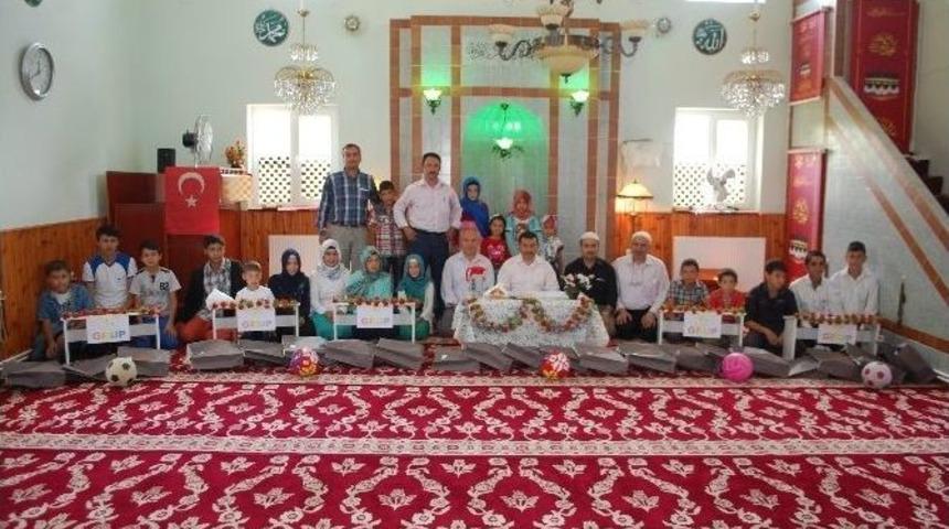 Yozgat Kaleliler Camii Yaz Kur'an Kursunda &Ouml;d&uuml;ll&uuml; Bilgi Yarışması D&uuml;zenlendi