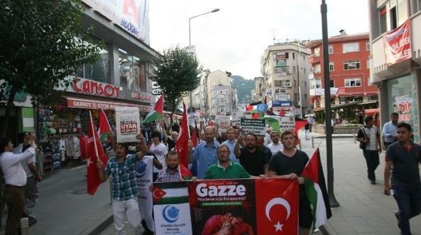 İsrail'in Gazze Vahşetini Protesto Y&uuml;r&uuml;y&uuml;ş&uuml;