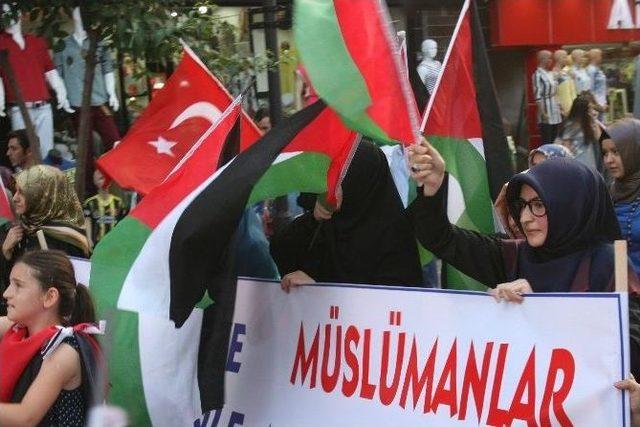 İsrail'in Gazze Vahşetini Protesto Yürüyüşü