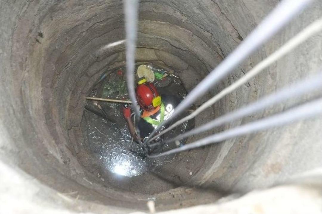 (&ouml;zel Haben) Kuyudan Kedi Kurtarma Operasyonu