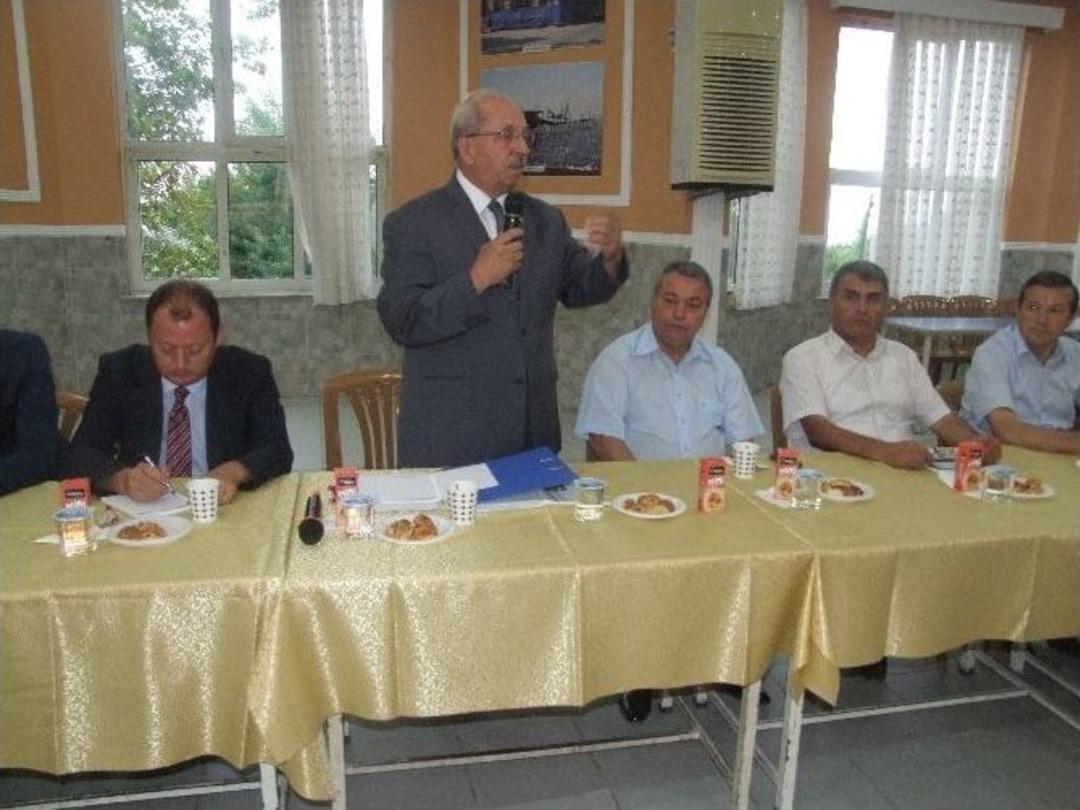 Tekirdağ B&uuml;y&uuml;kşehir Belediye Başkanı Albayrak, Şark&ouml;y'&uuml;n Sorunlarını Masaya Yatırdı