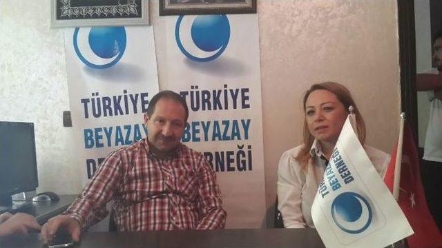 Milletvekili Öz Ve Milli Eğitim Müdürü Tatlı’dan Beyaz Ay Derneği’ne Ziyaret