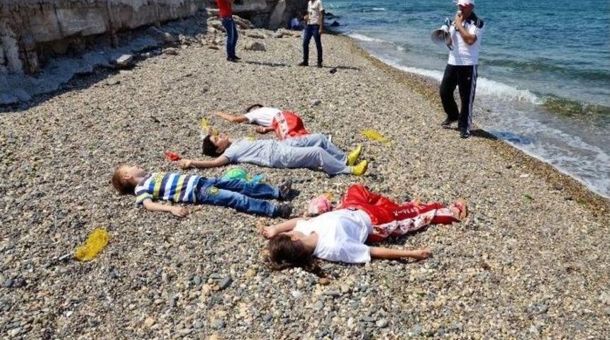 Mudanyalı Minikler, Gazzeli &Ccedil;ocukların &Ouml;ld&uuml;r&uuml;lmesini Canlandırdı